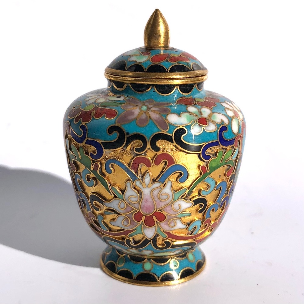 Chinese lotus flower cloisonne ginger jar vase with lid blue gold brass enamel - Picture 2 of 16
